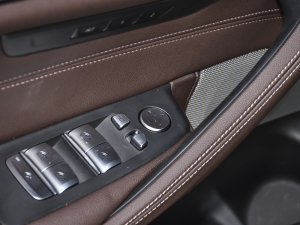 2022Ŀ 525Li Ab п؅^