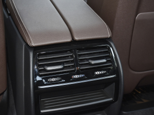 2022Ŀ 525Li Ab п؅^