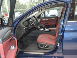 2022Ŀ 530Li I(lng) Ab g