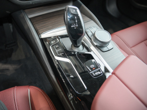 2022Ŀ 530Li I Ab п؅^