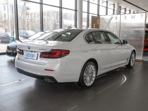 2022Ŀ 530Li  Ab Һ45