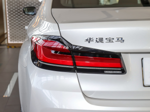 2022Ŀ 530Li  Ab (x)(ji)^