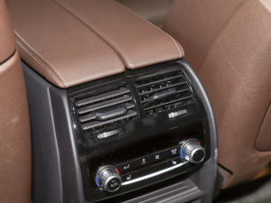 2022Ŀ 530Li  Ab п؅^(q)