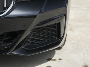 2022Ŀ 530Li I M\b ^