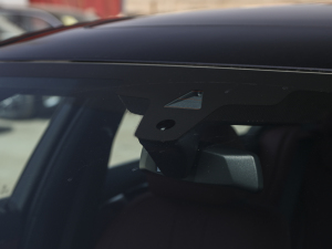 2022Ŀ 530Li I M\b ^