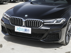 2022Ŀ 530Li I M\b ^