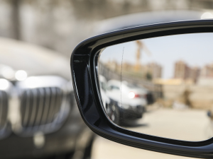 2022Ŀ 530Li I M\b ^