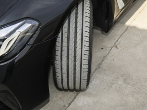 2022Ŀ 530Li I M\b ^