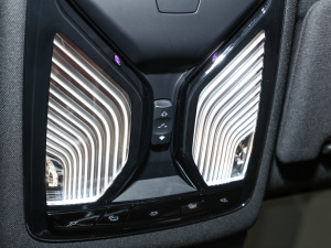 2022Ŀ 530Li xDrive M\b п؅^