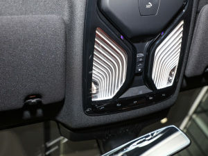 2022Ŀ 530Li xDrive M\b п؅^