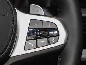 2022Ŀ 530Li xDrive M\b п؅^