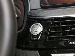 2022Ŀ 530Li xDrive M\b п؅^