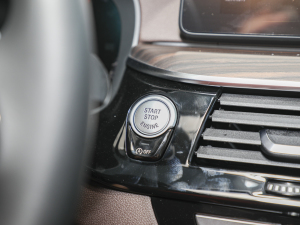 2022Ŀ 530Li I Ab п؅^