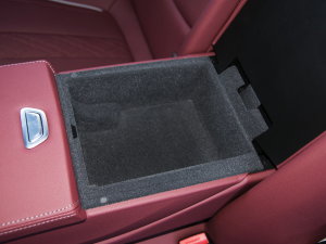 2022Ŀ 530Li I M\b g