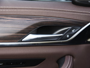 2022Ŀ 530Li  Ab п؅^