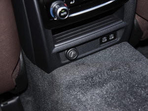 2022Ŀ 530Li  Ab п؅^