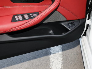 2022Ŀ 525Li M\b ǰTg