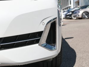 2022Ŀ 530Li xDrive Ab ^