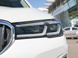 2022Ŀ 530Li xDrive Ab ^