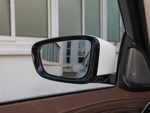 2022Ŀ 530Li xDrive Ab ^