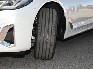 2022Ŀ 530Li xDrive Ab ^