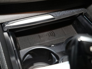 2022Ŀ 530Li xDrive M\b g