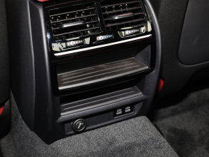 2022Ŀ 530Li xDrive M\b g