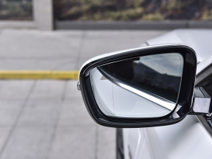 2022Ŀ 535Le h M\b ^