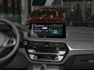 2022Ŀ 535Le M\b п_