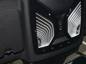 2022Ŀ 535Le M\b п؅^