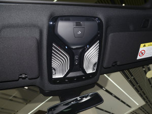 2022Ŀ 535Le M\b п؅^