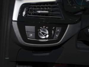 2022Ŀ 535Le M\b п؅^