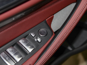 2022Ŀ 535Le M\b п؅^