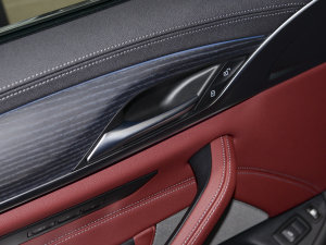 2022Ŀ 535Le M\b п؅^