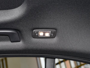 2022Ŀ 535Le M\b п؅^