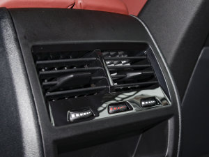 2022Ŀ 535Le M\b п؅^