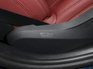 2022Ŀ 535Le M\b п؅^