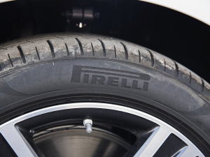 2022Ŀ 535Le Ab ݆̥Ʒ