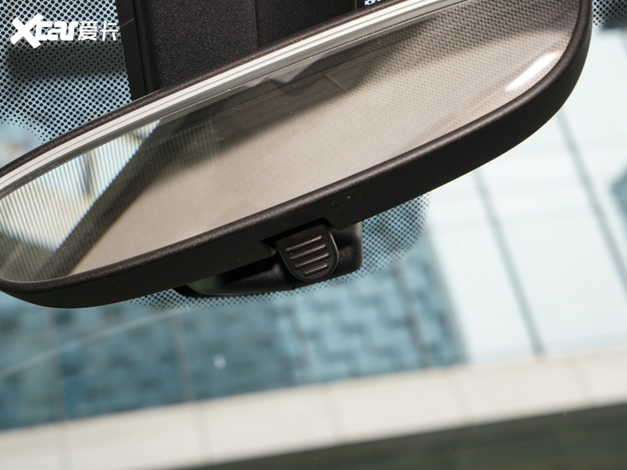 2022��RX1 sDrive20Li �r����