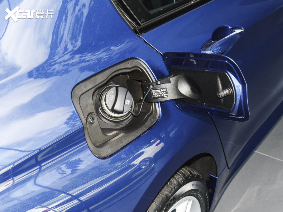 2022��R1ϵ 120i M�\(y��n)��(d��ng)��ҹ��