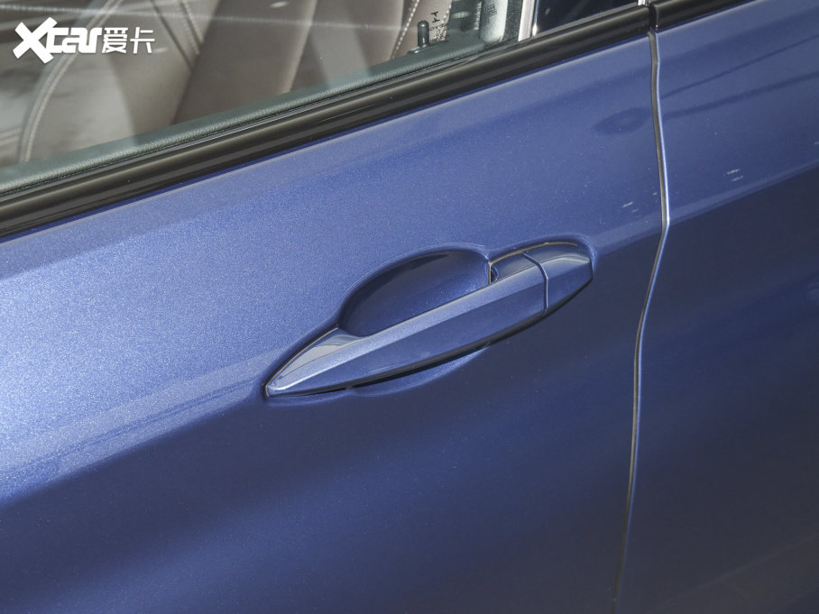 2022��R1ϵ 120i M�\����ҹ��