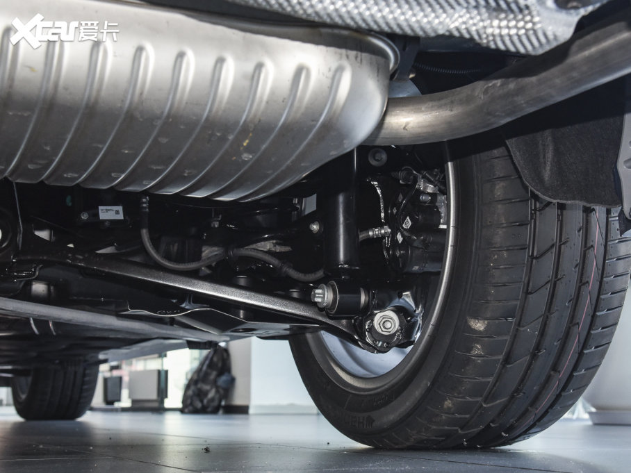 2022��R1ϵ 120i M�\����ҹ��