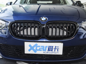 2022款120i M运动曜夜版 中网