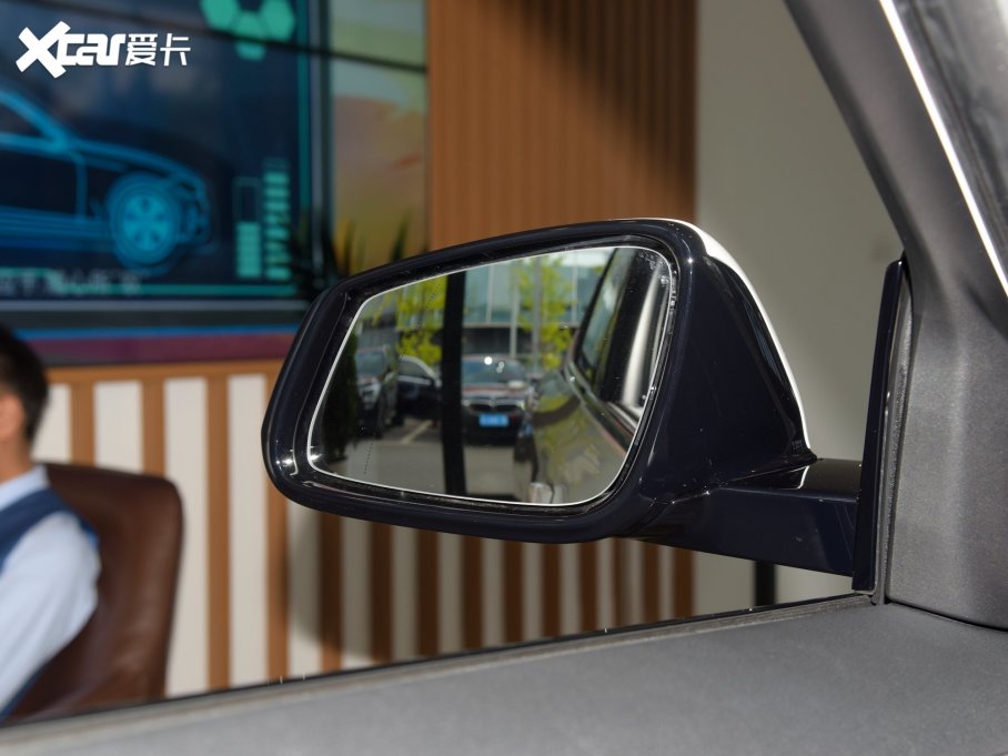 2022RX2 sDrive25i M\b