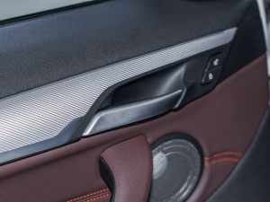 2022sDrive25i ҹ п؅^