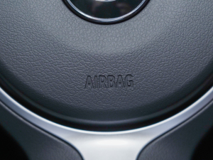 2022sDrive25i ҹ п؅^