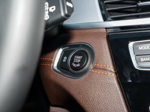 2022xDrive25i ҹ п؅^