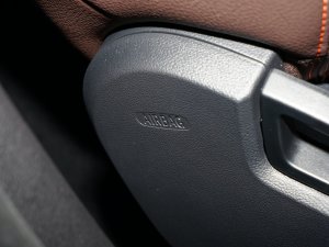 2022xDrive25i ҹ п؅^