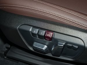 2022sDrive25i MԽҰb g