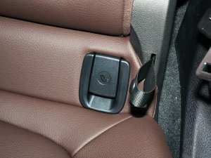 2022sDrive25i MԽҰb g